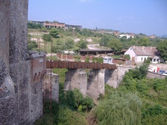 Castelul Corvinilor-podul de acces