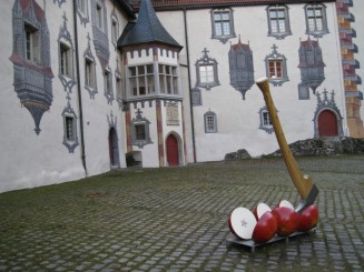 Fussen: in curtea castelului (High Castle, Hohes Schloss).