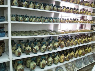 Grecia, Kalambaka: magazin de suveniruri in atelierul de icoane 
