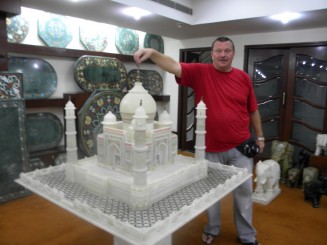 India - Agra - Manufacură de marmură intarsiată