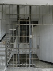 liftul cu care se urca mancarea la etaje