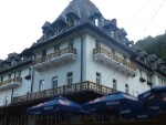 hotel central din calimanesti - caciulata
