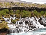 Islanda Hraunfossar si Barnafoss