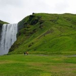 Reykjavik – Parcul Naţional Thingvellir – Geysir – Reynisfjara – Insulele Vestmannaeyjar – Vik – Parcul Naţional Skaftafell – Breiddalsvik – Lacul Myvatn – Akureyri – Dalvik – Siglufjordur – Blonduos – Borgarfjorour