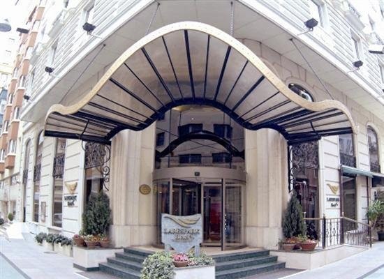 Cazare Istanbul: Hotel Larespark 