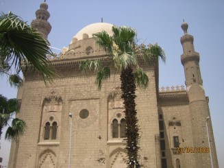 Moschea si Scoala (Madrasa) Hassan