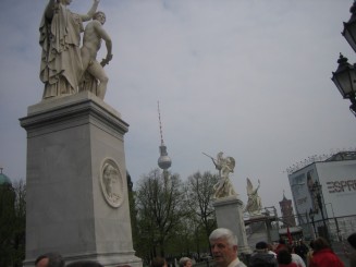 Emblema Berlinului Poarta Brandenburg