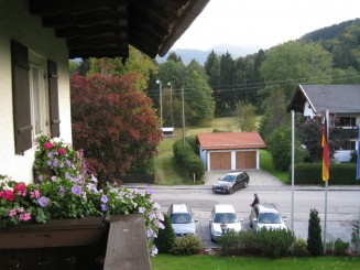 Germania, Bad Wiessee, vedere din balconul pensiunii ``Landhaus Ertle``