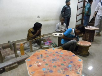 India - Agra - Manufacură de marmură intarsiată