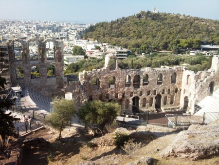 Teatrul lui Herodes Atticus (la baza Acropole)