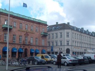 Aveti ce vedea in Helsingbord...