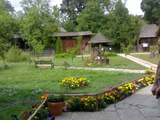 Intrare muzeul satului