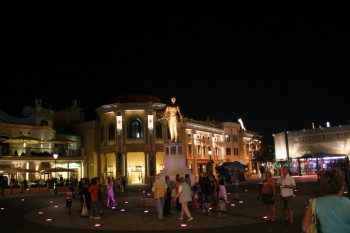 O noapte "furtunoasa" in Viena la Prater