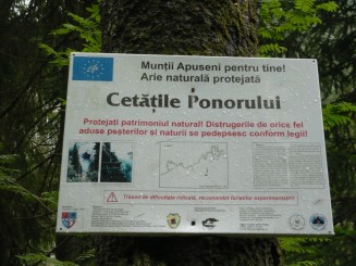 Circuitul Cetatile Ponorului