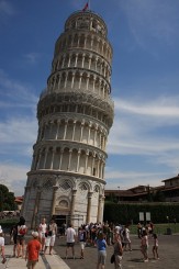 Turnul inclinat dinPisa, Italia