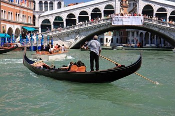 Podul Rialto, Venetia, Italia 