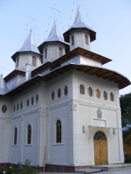 Manastirea Dobru - Vanatori Neamt