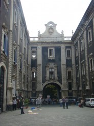 Catania si muntele Etna...