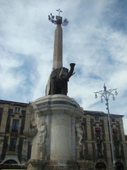 Catania si muntele Etna...