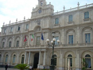 Catania si muntele Etna...