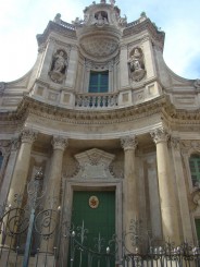 Catania si muntele Etna...