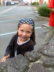 de ziua frantei 2008  o superba fetita din montfort sur meu