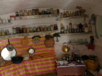 o locuinta troglodita