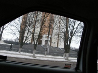 Un oras gri , Chisinaul