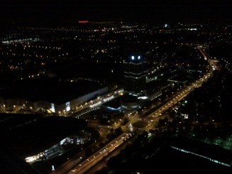 Munchenul vazut din turnul din Olympiapark.