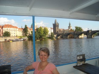Praga`pe sub podul Carol