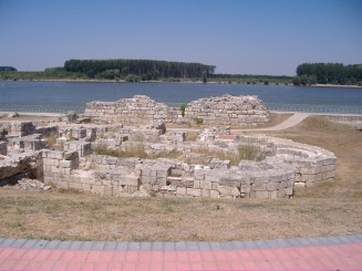 Silistra-ruine la malul Dunarii