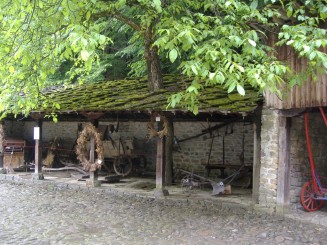Muzeul satului Etara