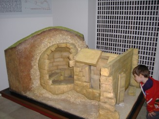 Muzeul de arheologie Kazanlak-mormantul tracic, sectiune