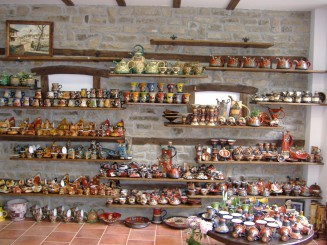 Tryavna-zona veche-magazin de suveniruri