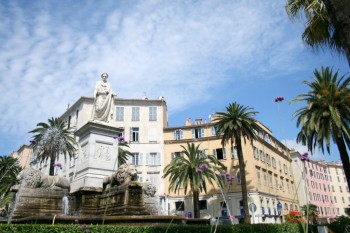 Cea mai romantica si fascinanta insula din sudul Frantei