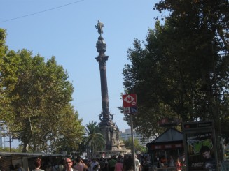 coloana cu statuia lui Cristofor Columb