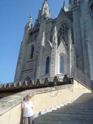 spre biserica noua