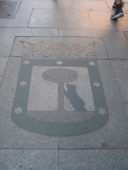 Emblema Madridului (ursul si artarul salbatic)