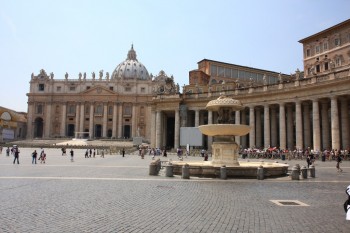 Piazza San Pietro - Biserica Sf Petru