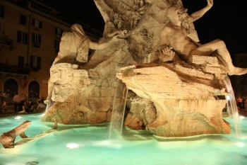 Fantana lui Neptun (Fontana di Nettuno)