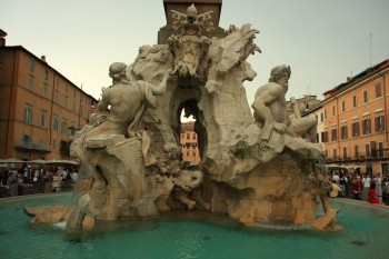 Fantana celor 4 fluvii (Fontana dei Quattro Fiumi) 