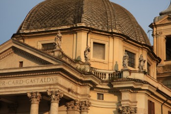 Piazza del Popolo, una din biserici (greu de spus care)