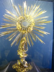 Praga, august 2010 - ``Prague Sun`` decorat cu 6222 diamante