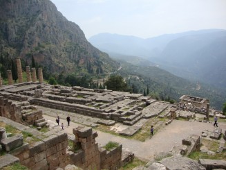 Templul Apollo, Delphi