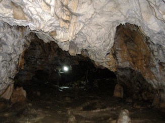 Pestera Polovragi-draperi