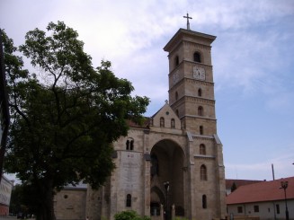 Cetatea Alba Carolina-Biserica catolica