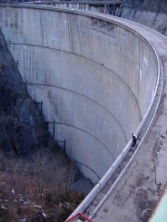 Transfagarasan-Barajul Vidraru martie 2006