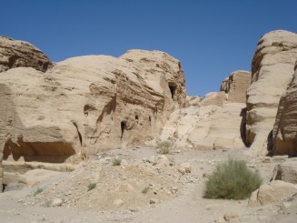 Petra - orasul sapat in stanca roz