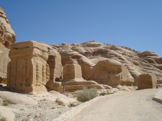 Petra - orasul sapat in stanca roz