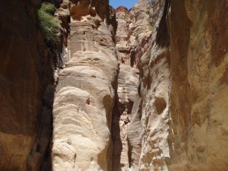 Petra - orasul sapat in stanca roz